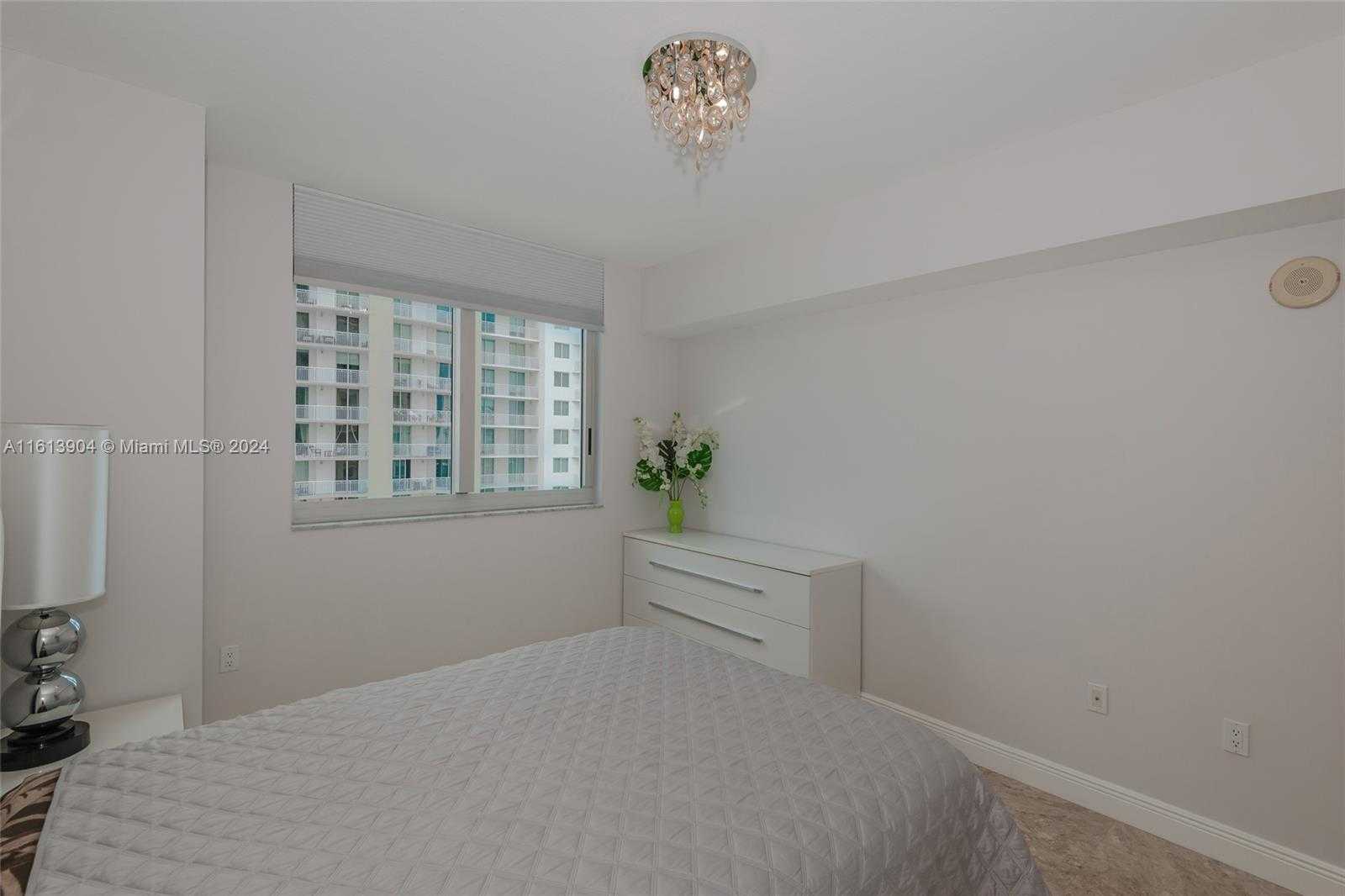 Small Image of 1755 E HALLANDALE BEACH BLVD #1407E, Hallandale Beach Number 20