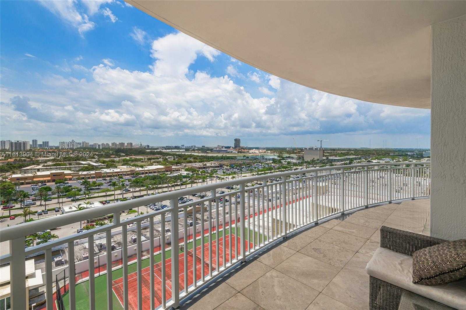 Small Image of 1755 E HALLANDALE BEACH BLVD #1407E, Hallandale Beach Number 27