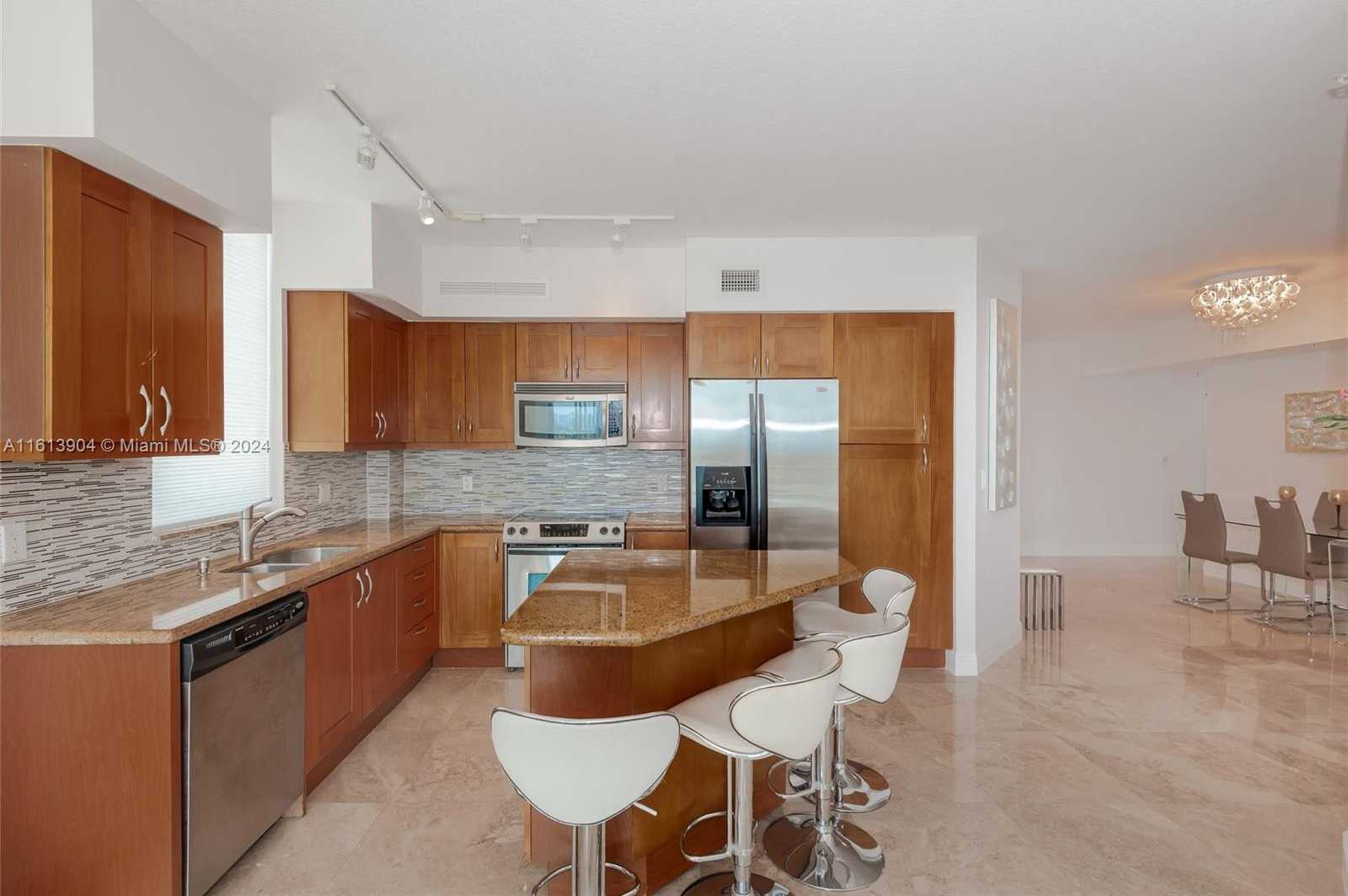 Small Image of 1755 E HALLANDALE BEACH BLVD #1407E, Hallandale Beach Number 7