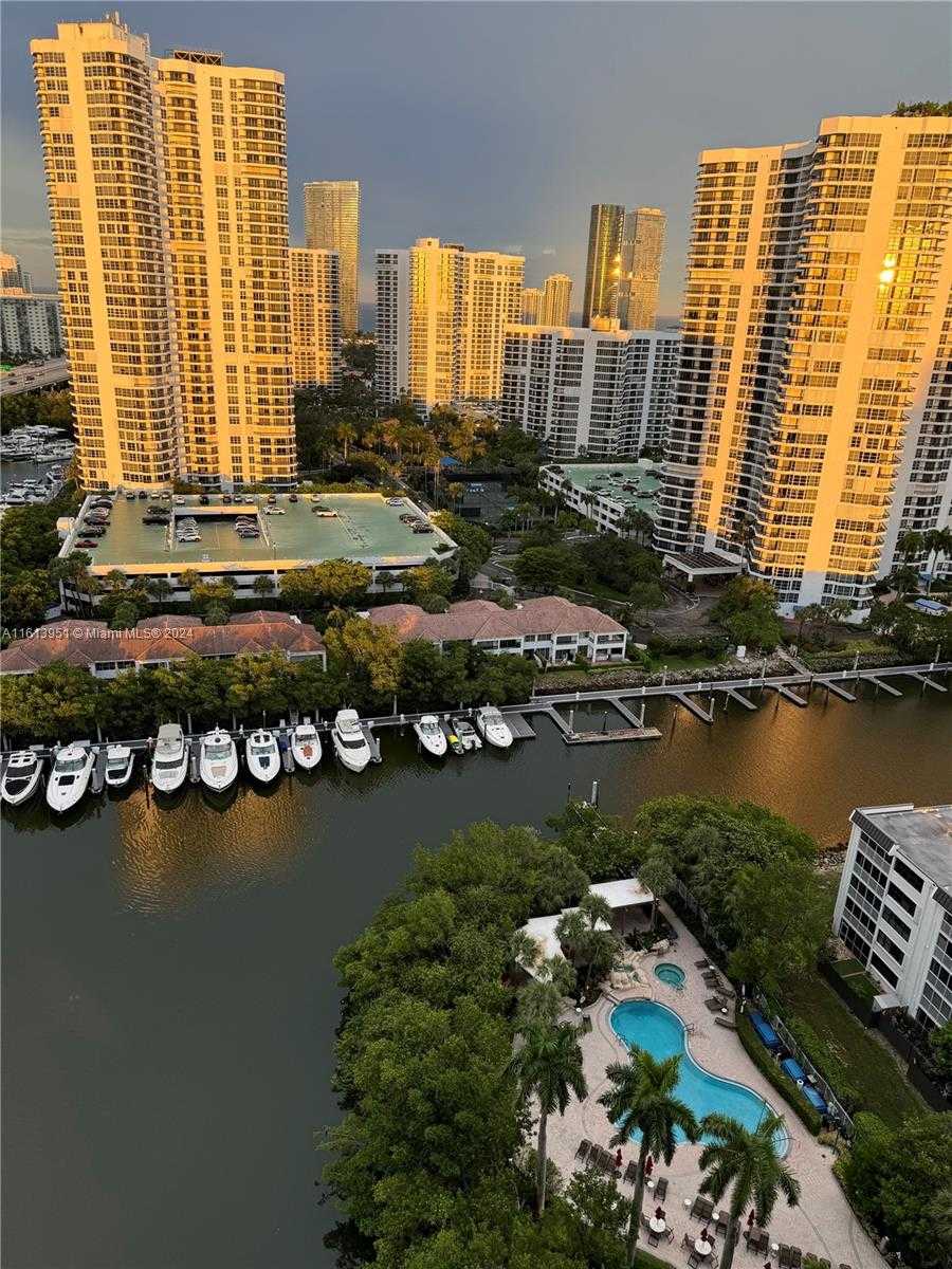 Small Image of 3400 NORTH EAST 192ND ST #PH10, Aventura Number 16