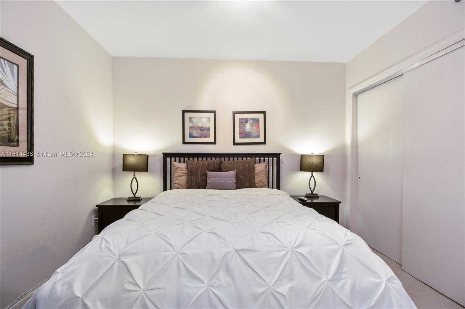 Small Image of 1830 SOUTH OCEAN DR #4409, Hallandale Beach Number 10