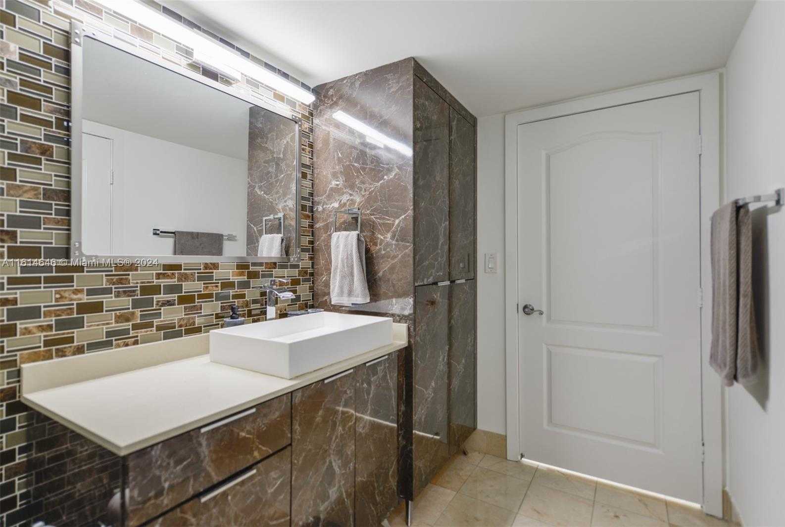 Small Image of 2101 BRICKELL AVE #2009, Miami Number 17