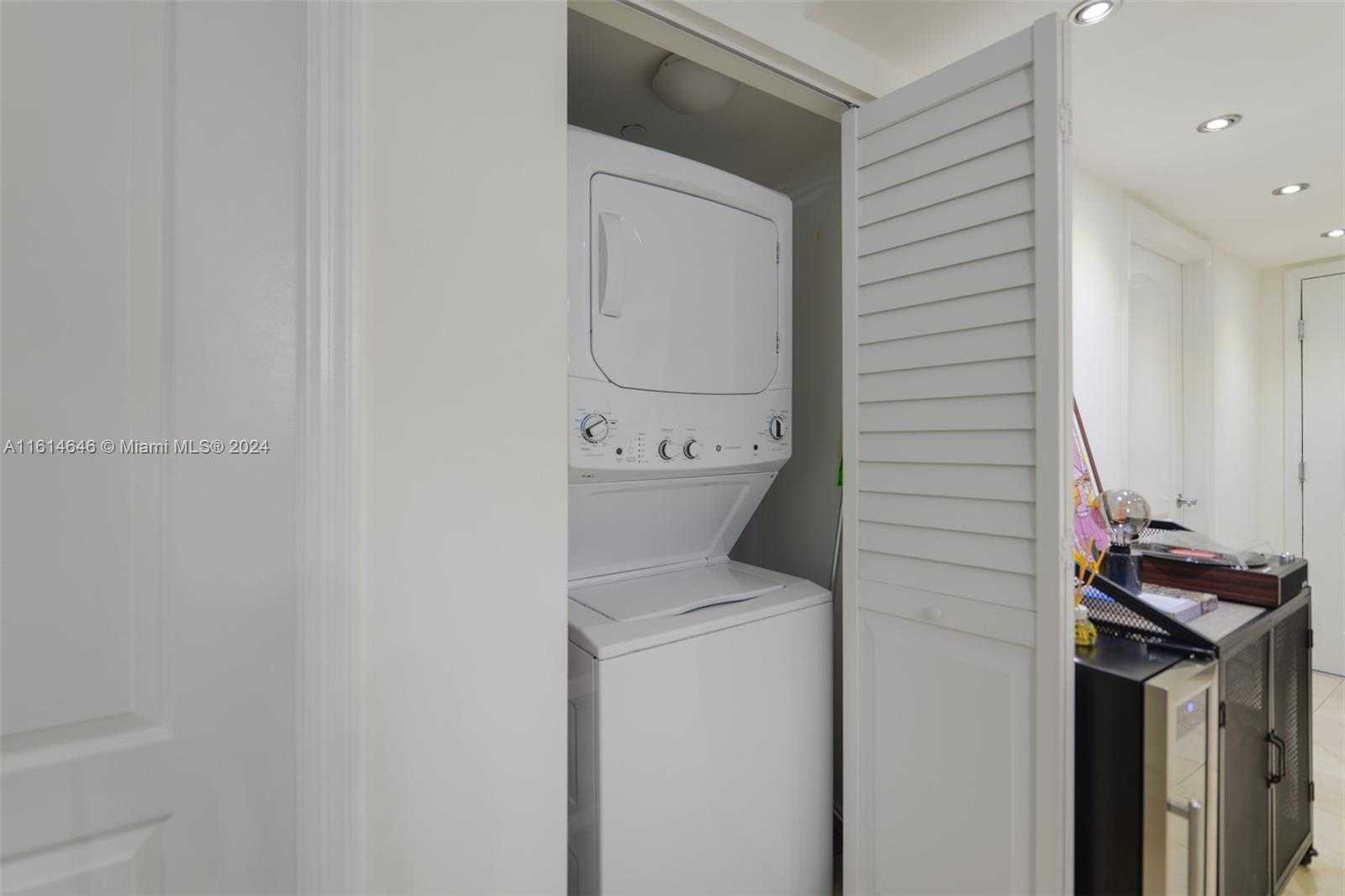 Small Image of 2101 BRICKELL AVE #2009, Miami Number 18