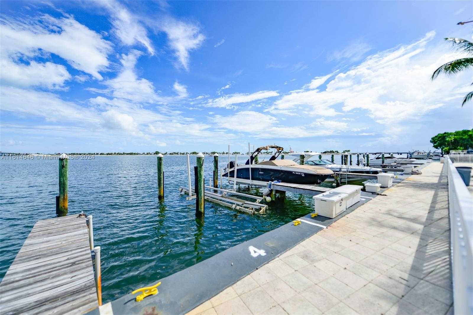 Small Image of 2101 BRICKELL AVE #2009, Miami Number 36