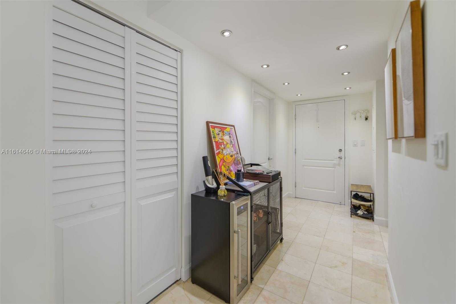 Small Image of 2101 BRICKELL AVE #2009, Miami Number 7