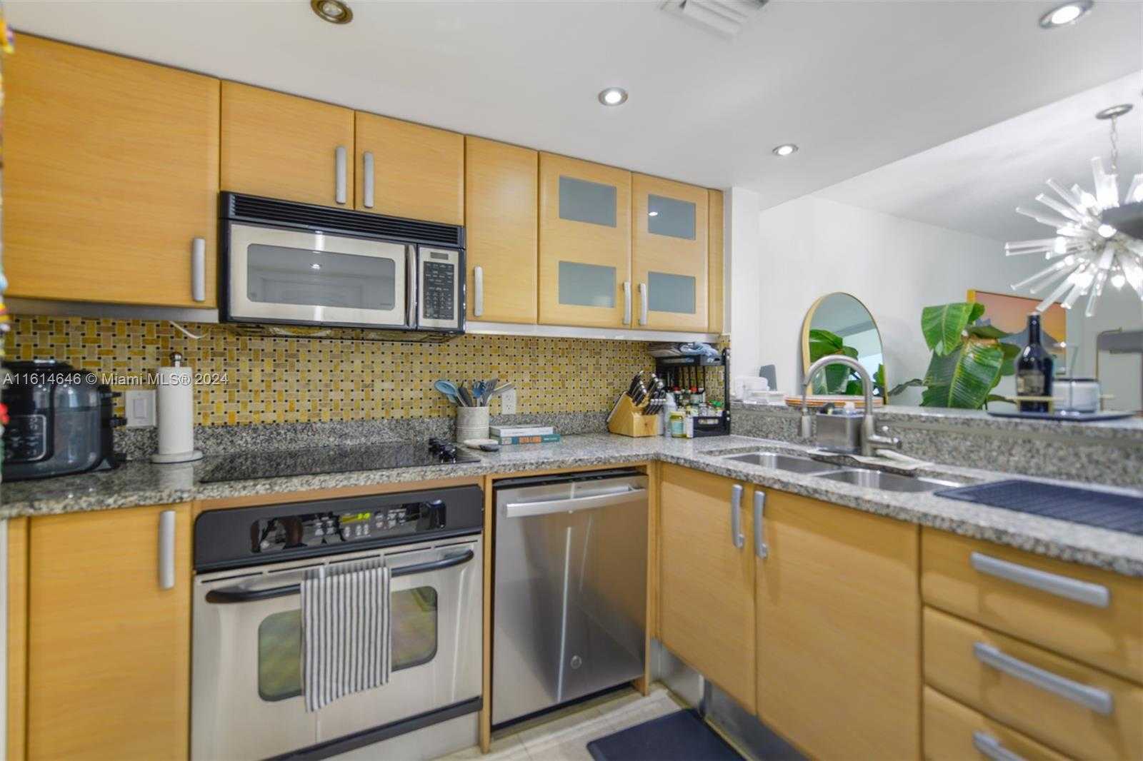 Small Image of 2101 BRICKELL AVE #2009, Miami Number 9