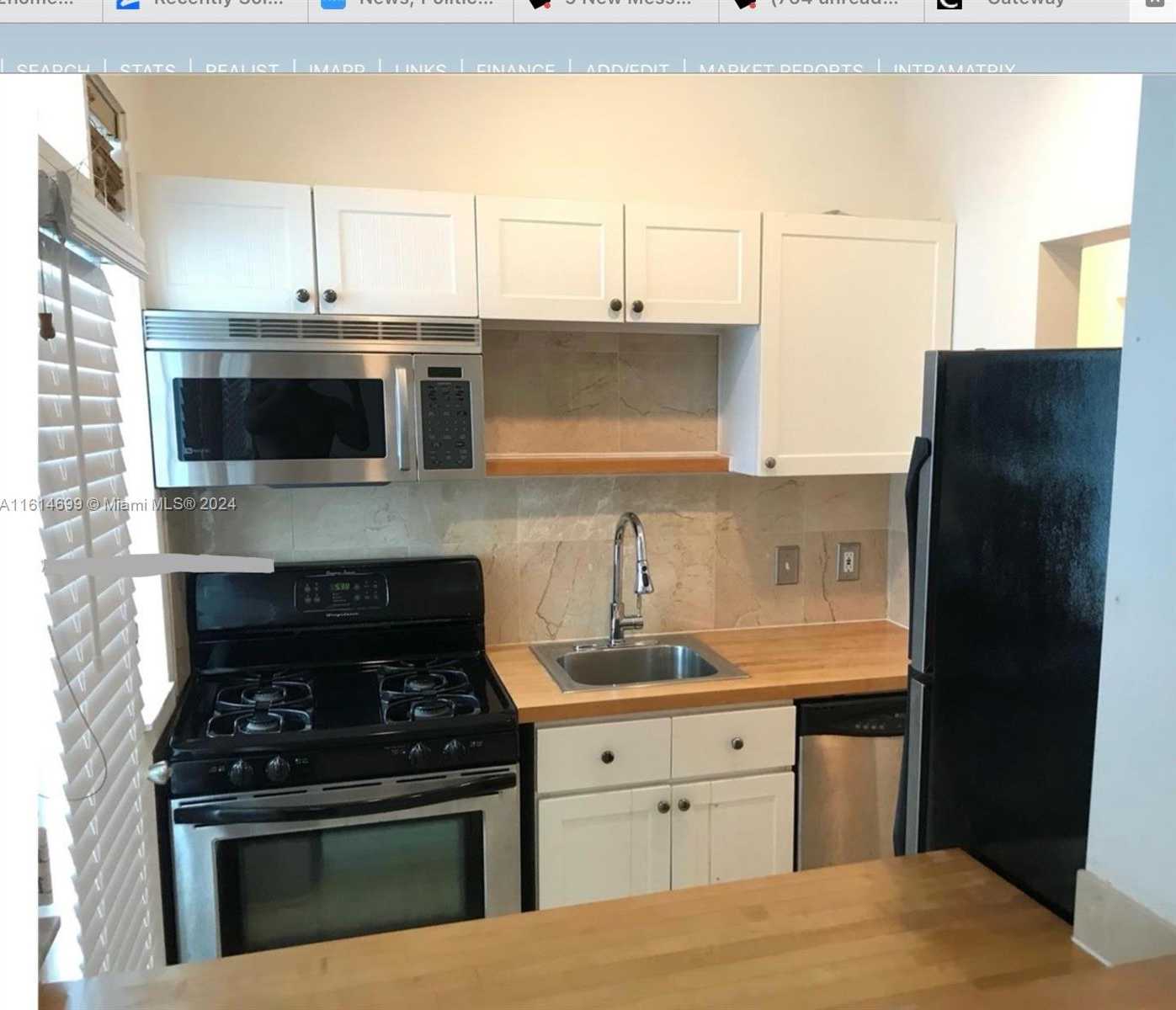 Small Image of 4710 PINE TREE DR #45, Miami Beach Number 4