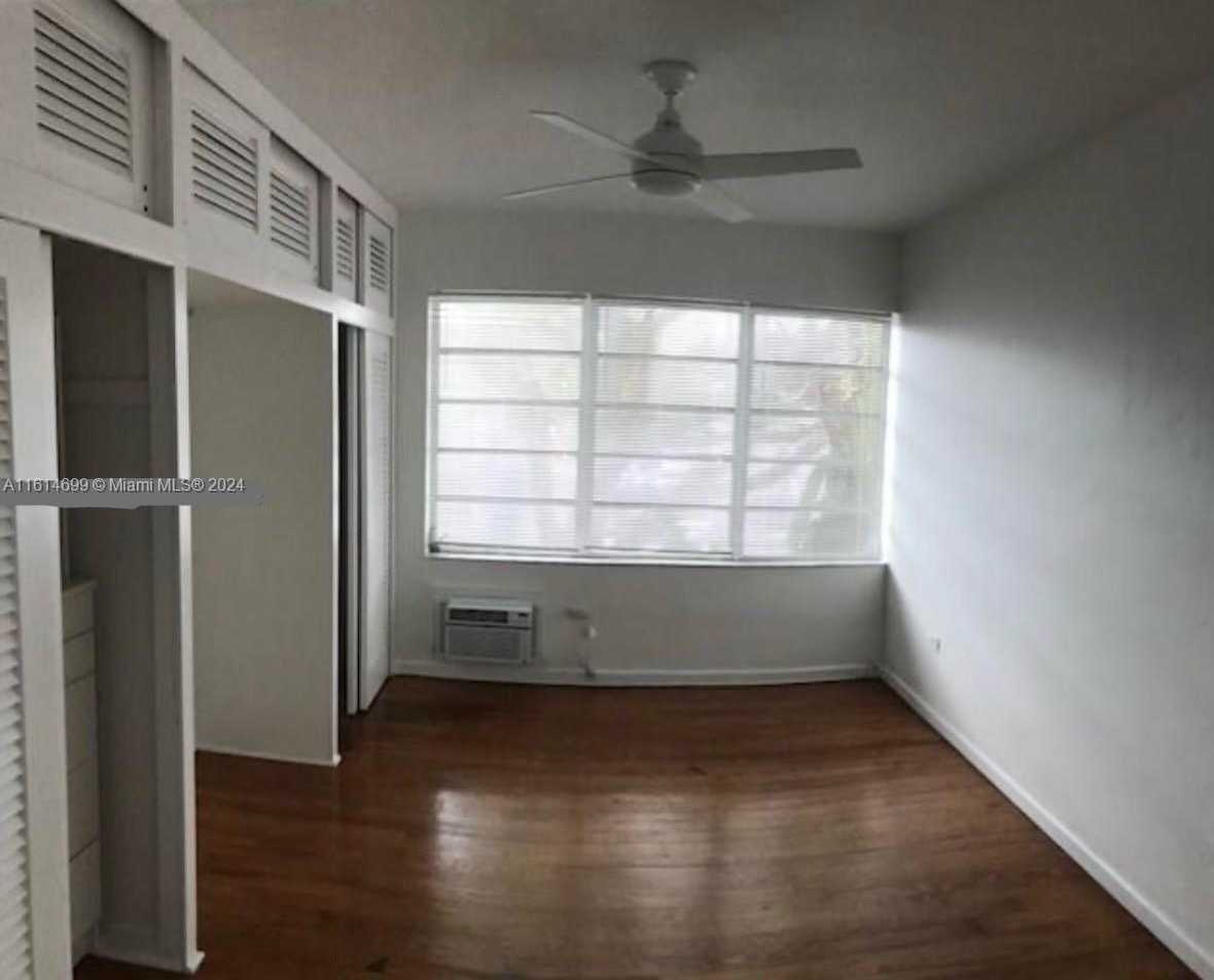 Small Image of 4710 PINE TREE DR #45, Miami Beach Number 8