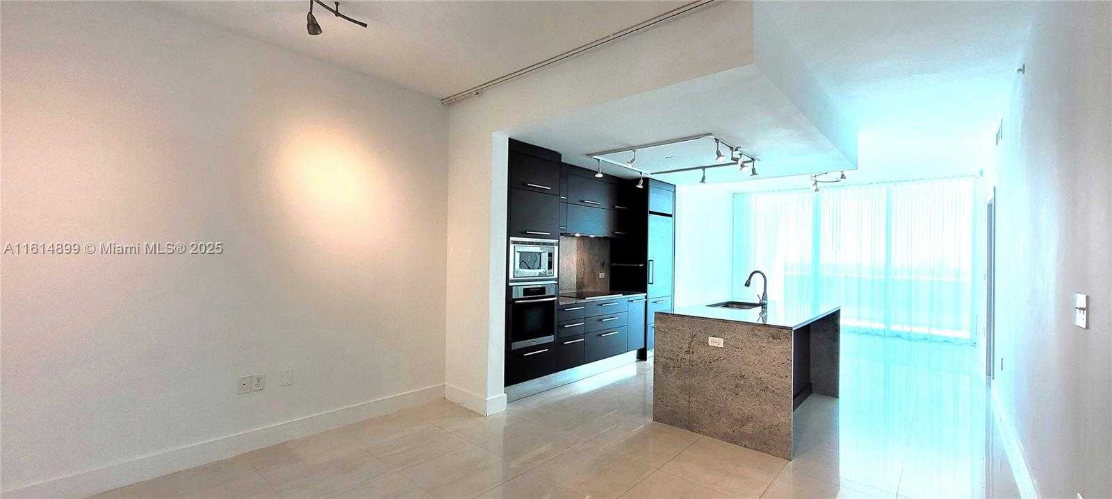 Small Image of 900 BISCAYNE BLVD #2503, Miami Number 2