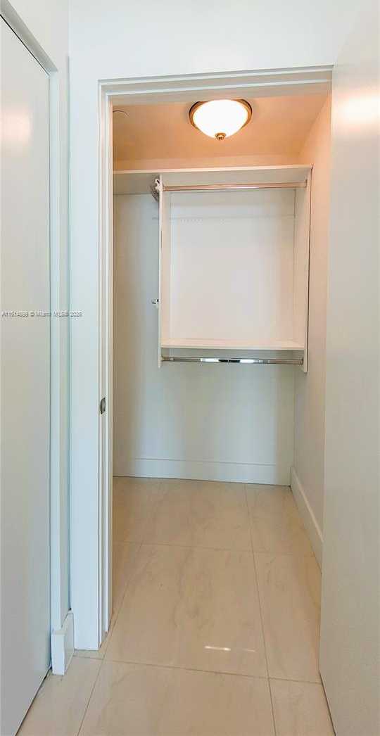 Small Image of 900 BISCAYNE BLVD #2503, Miami Number 26