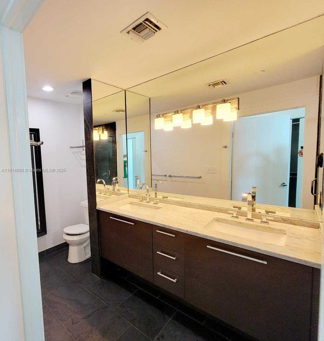 Small Image of 900 BISCAYNE BLVD #2503, Miami Number 30