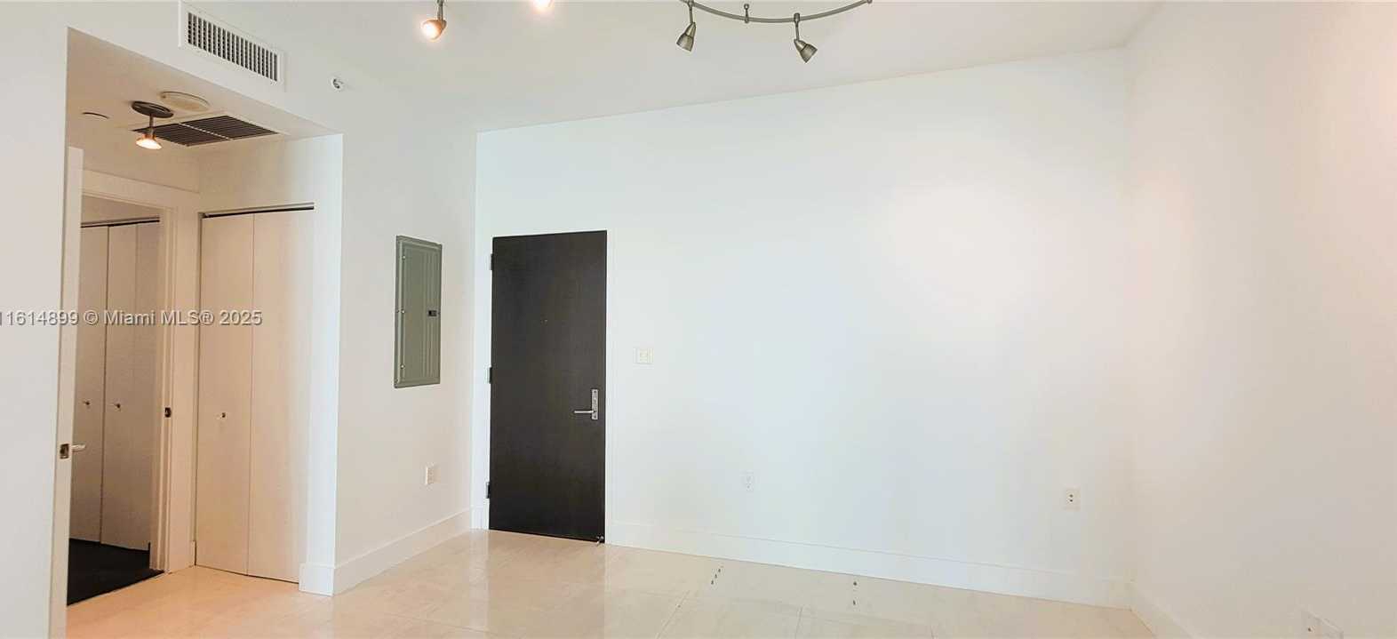 Small Image of 900 BISCAYNE BLVD #2503, Miami Number 44