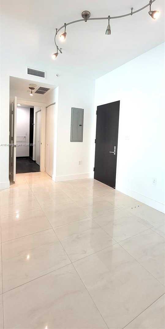 Small Image of 900 BISCAYNE BLVD #2503, Miami Number 45