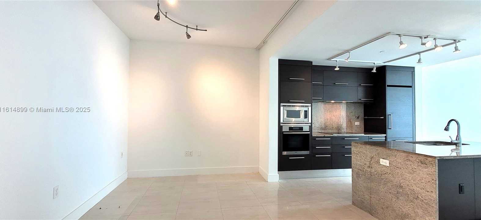 Small Image of 900 BISCAYNE BLVD #2503, Miami Number 5