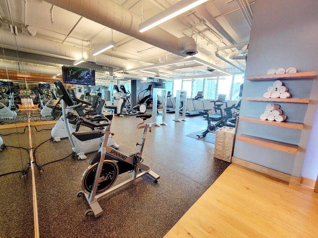 Small Image of 900 BISCAYNE BLVD #2503, Miami Number 58