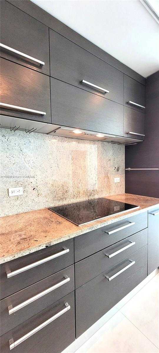 Small Image of 900 BISCAYNE BLVD #2503, Miami Number 6