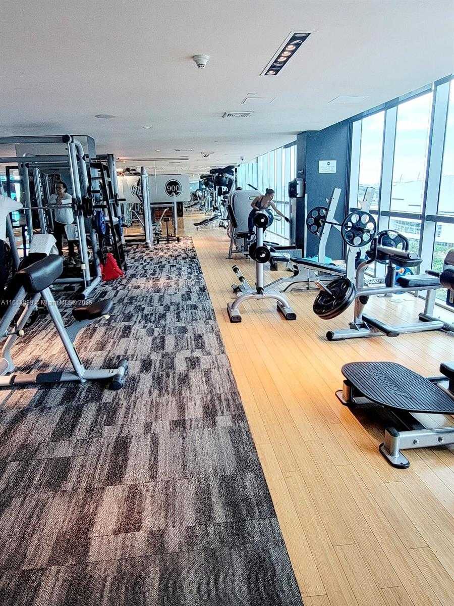 Small Image of 900 BISCAYNE BLVD #2503, Miami Number 60