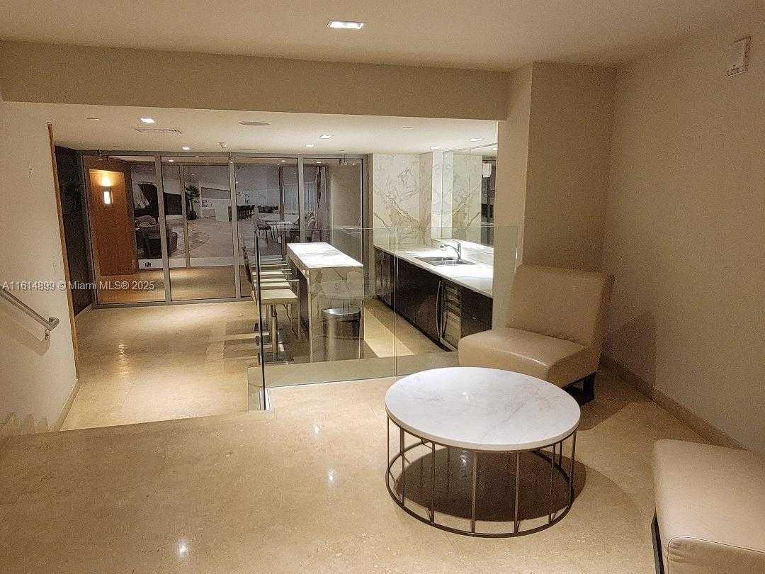 Small Image of 900 BISCAYNE BLVD #2503, Miami Number 66