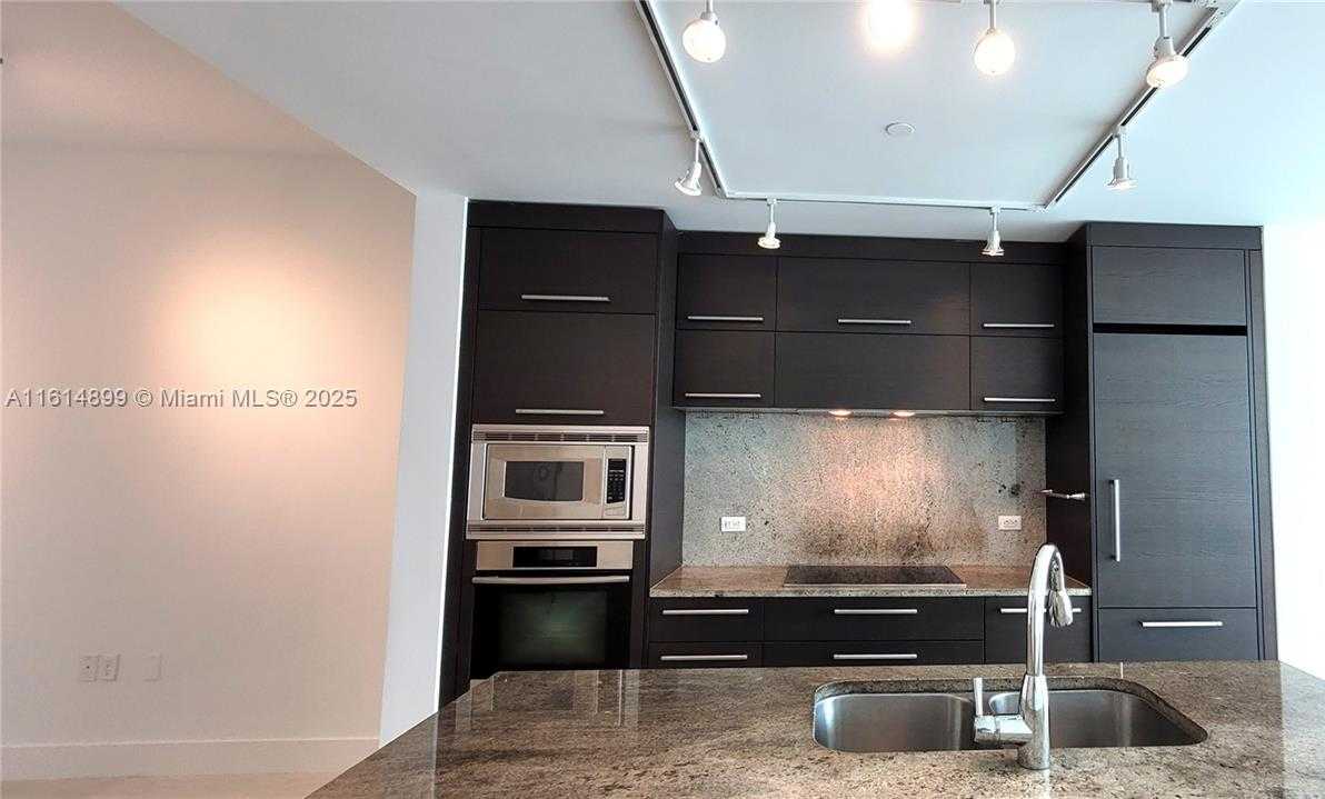 Small Image of 900 BISCAYNE BLVD #2503, Miami Number 7
