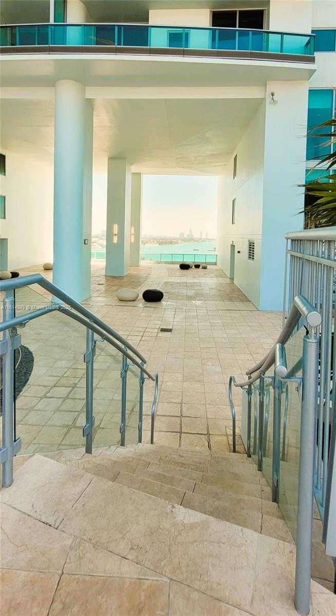 Small Image of 900 BISCAYNE BLVD #2503, Miami Number 97