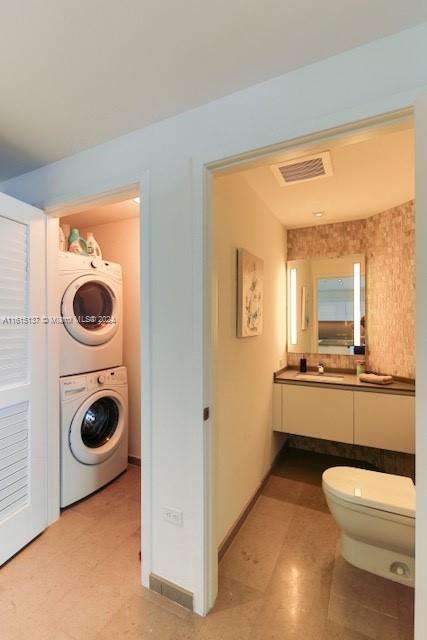 Small Image of 68 SOUTH EAST 6TH ST #3508, Miami Number 9