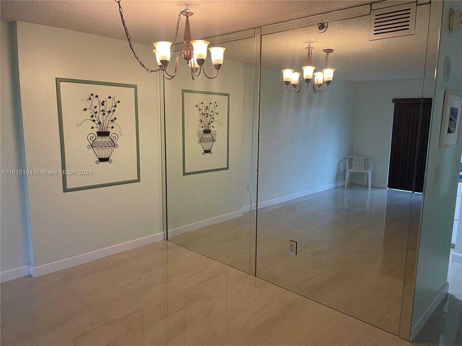 Small Image of 1201 #318S, Hollywood Number 12
