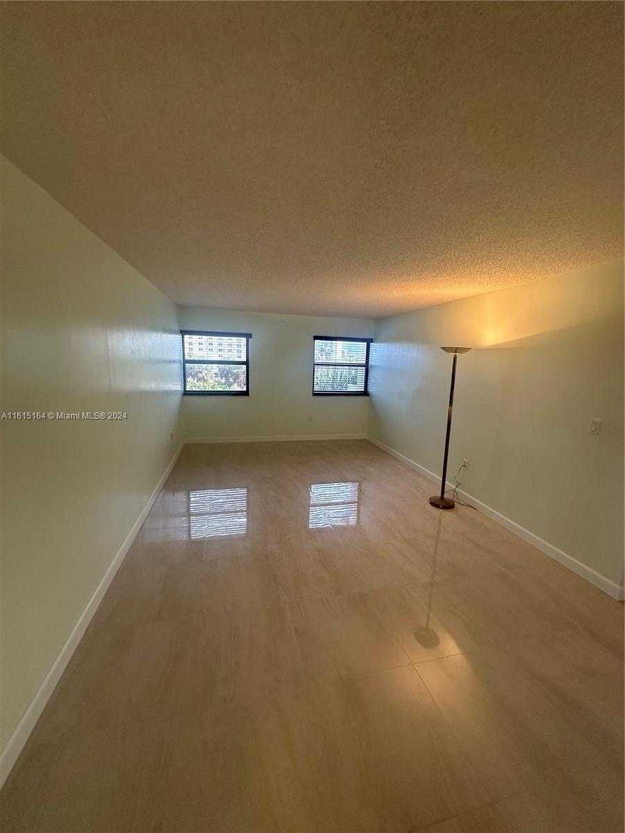 Small Image of 1201 #318S, Hollywood Number 21