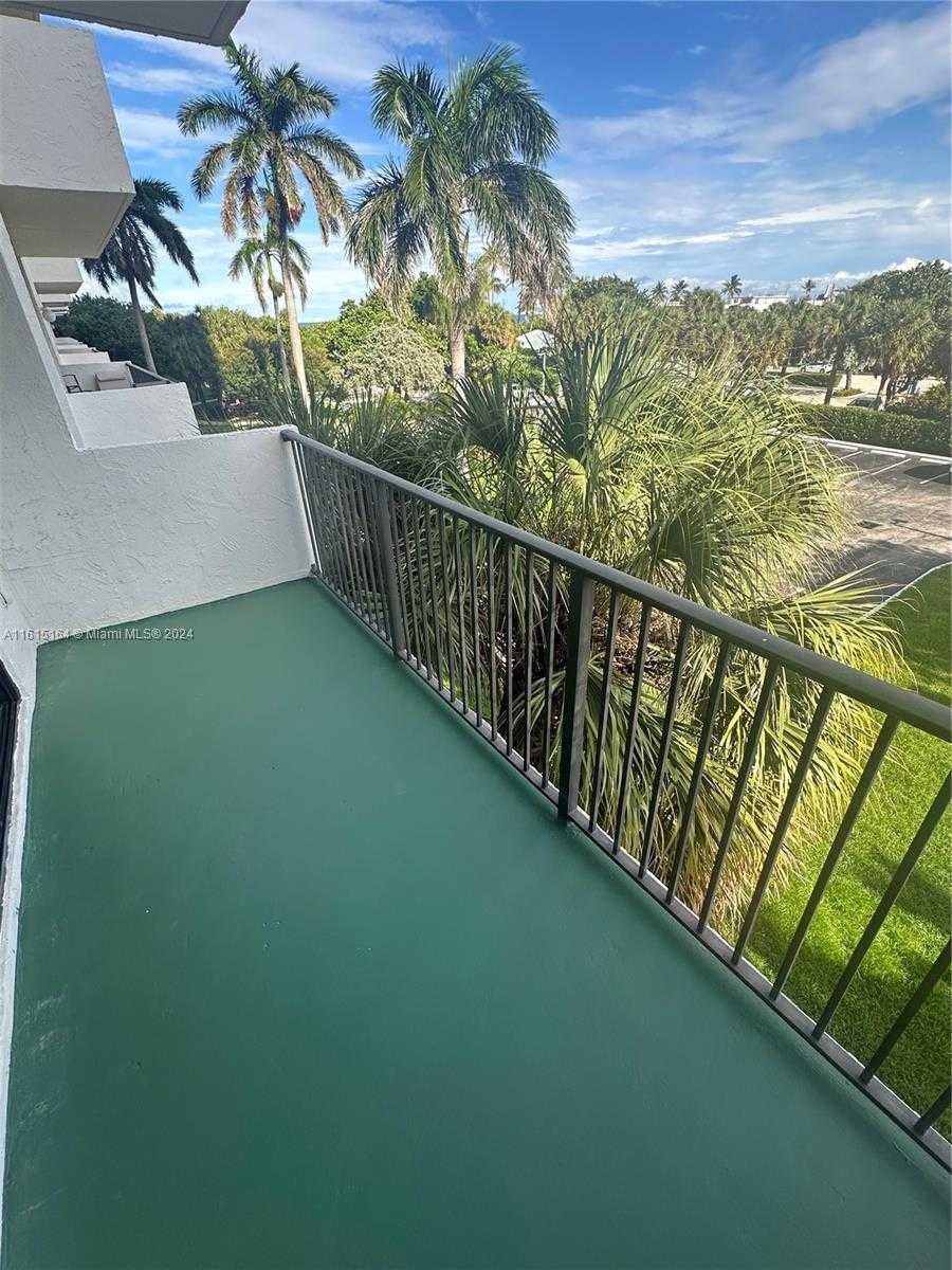 Small Image of 1201 #318S, Hollywood Number 30