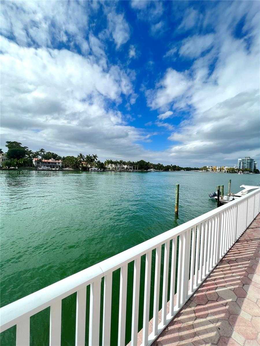 Small Image of 5700 COLLINS AVE #16B, Miami Beach Number 25