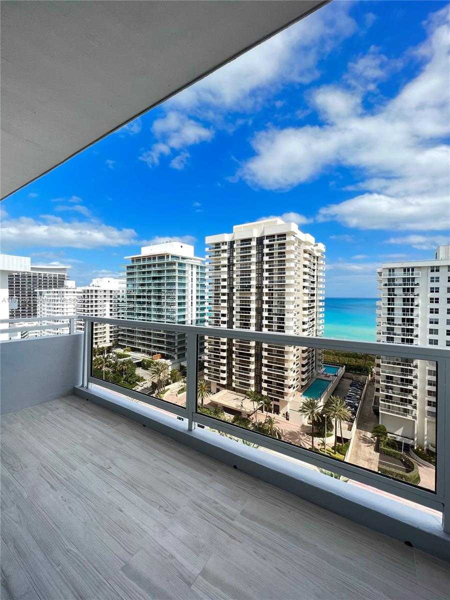 Small Image of 5700 COLLINS AVE #16B, Miami Beach Number 4