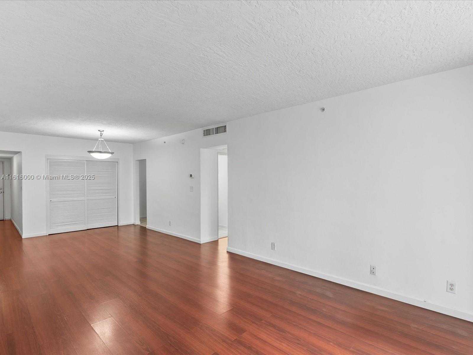 Small Image of 3000 SOUTH OCEAN DR #206, Hollywood Number 13