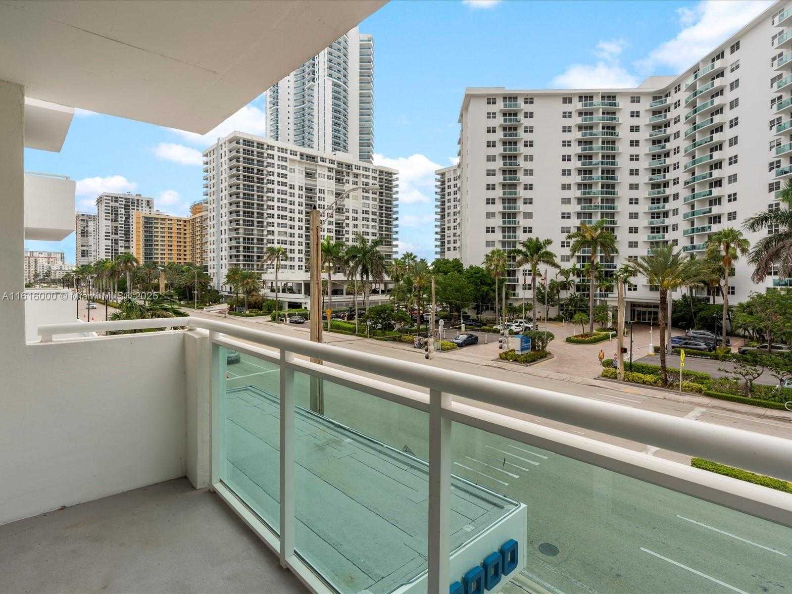 Small Image of 3000 SOUTH OCEAN DR #206, Hollywood Number 24
