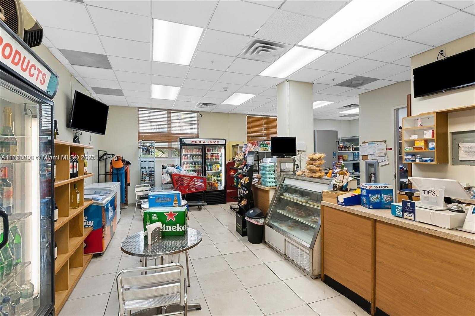 Small Image of 3000 SOUTH OCEAN DR #206, Hollywood Number 44