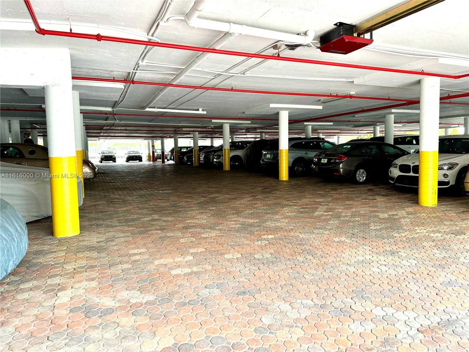 Small Image of 3000 SOUTH OCEAN DR #206, Hollywood Number 45