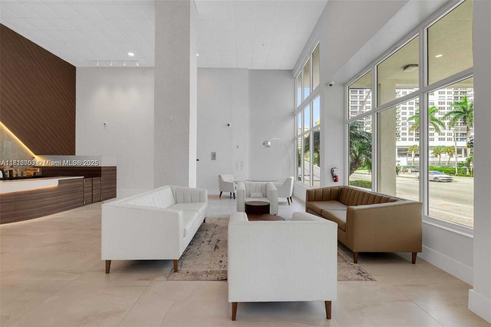 Small Image of 3000 SOUTH OCEAN DR #206, Hollywood Number 48