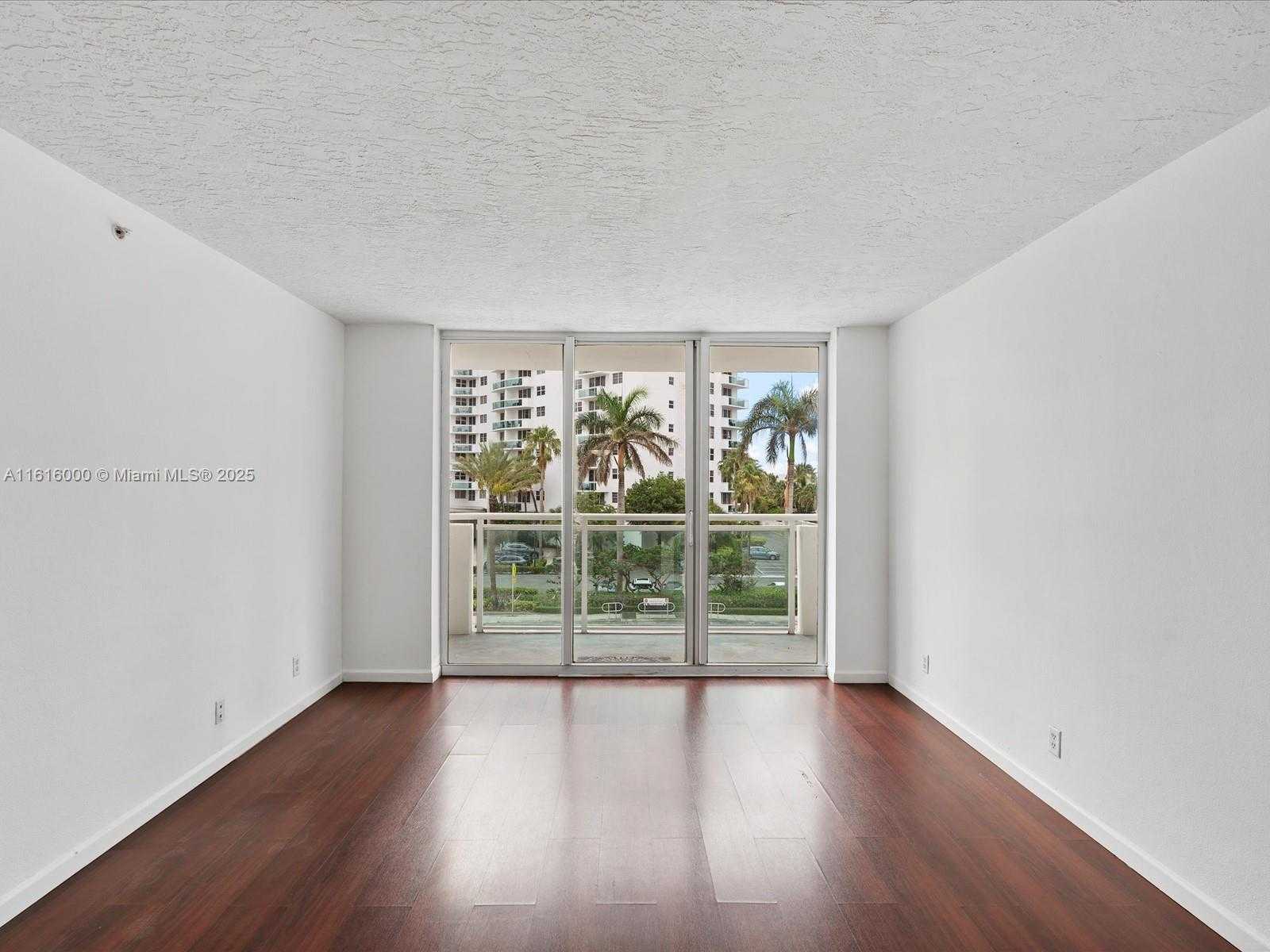 Small Image of 3000 SOUTH OCEAN DR #206, Hollywood Number 7