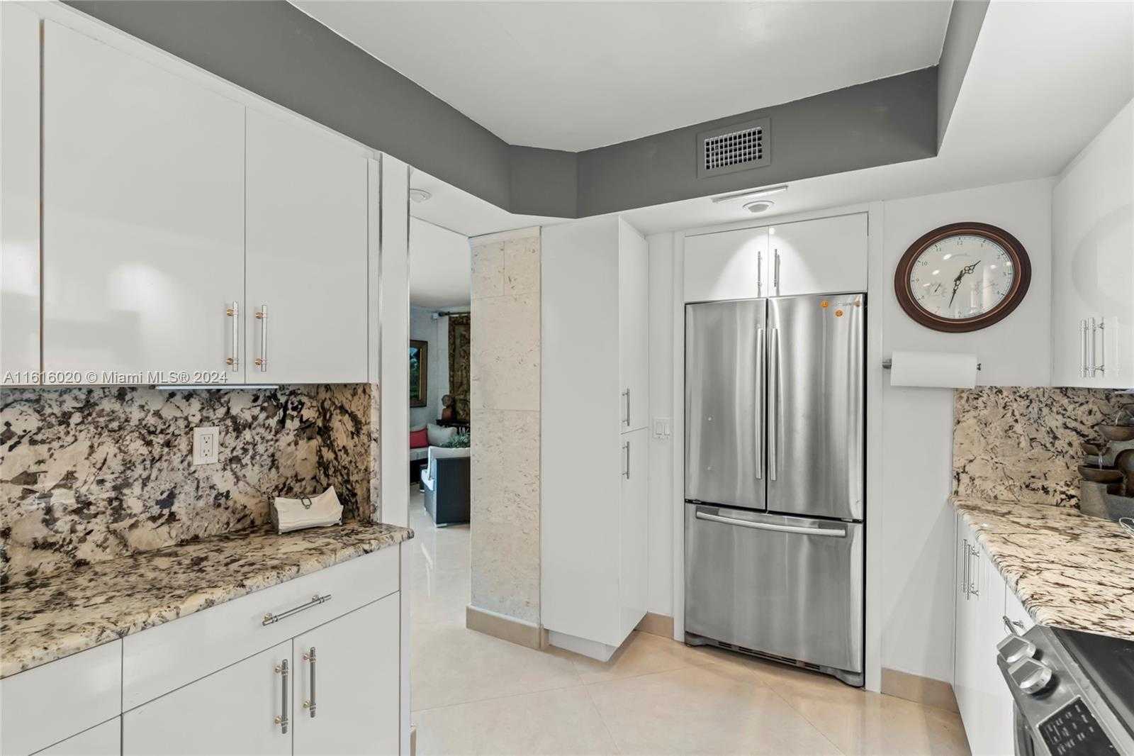 Small Image of 11111 BISCAYNE BLVD #21B, Miami Number 20