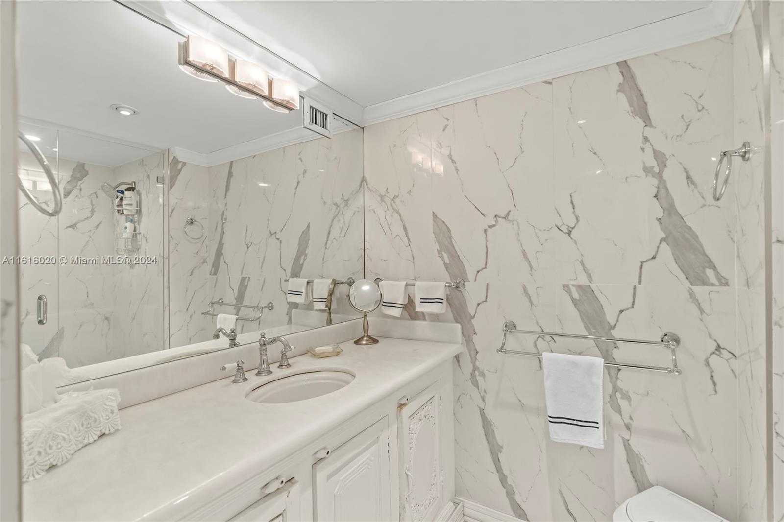 Small Image of 11111 BISCAYNE BLVD #21B, Miami Number 43