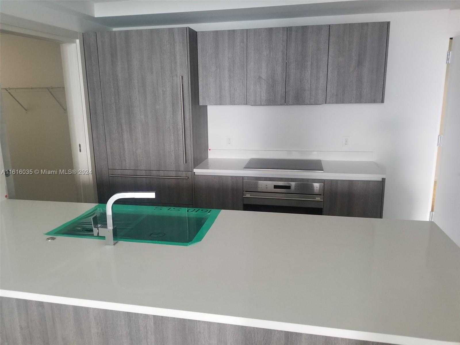 Small Image of 801 SOUTH MIAMI AVE #1610, Miami Number 3
