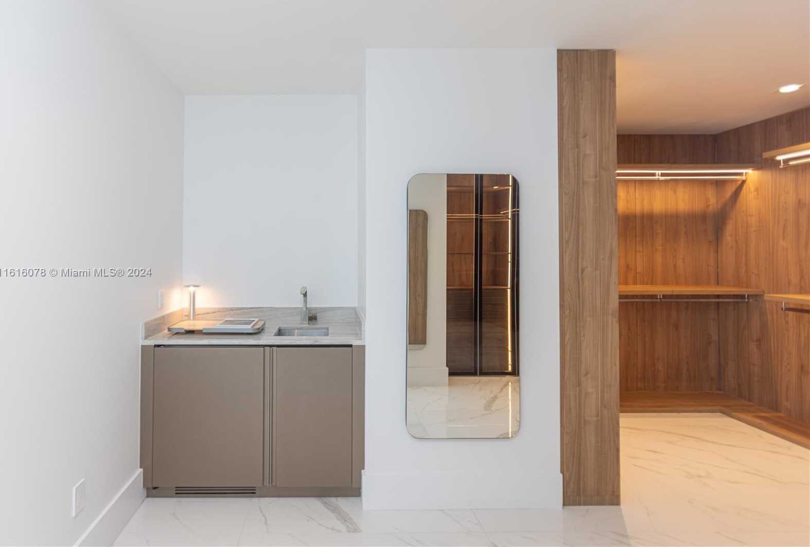 Small Image of 18975 COLLINS AVE #3500, Sunny Isles Beach Number 31