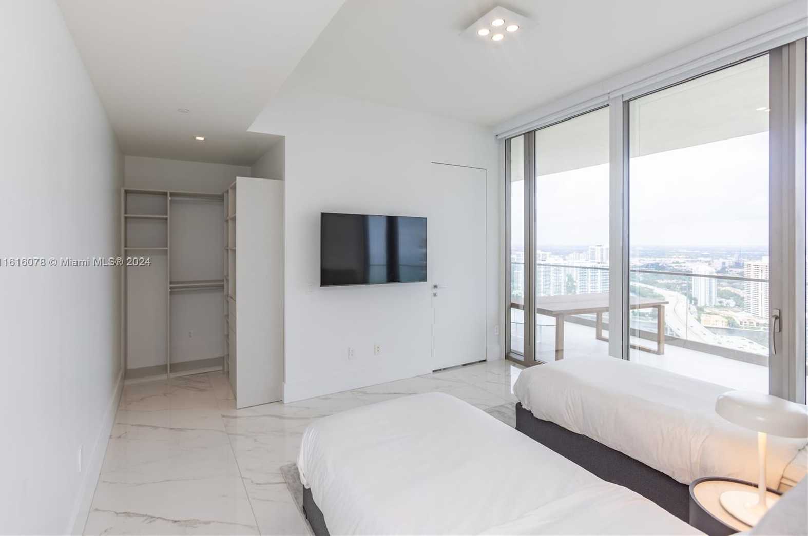 Small Image of 18975 COLLINS AVE #3500, Sunny Isles Beach Number 40