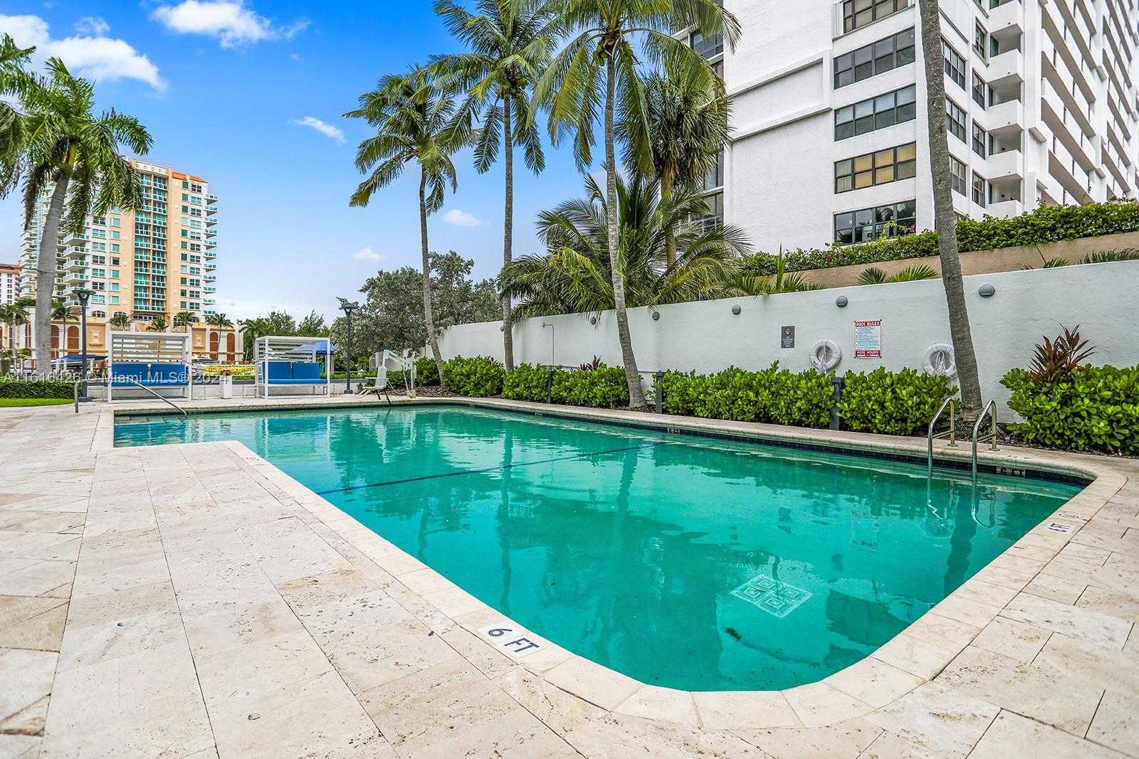 Small Image of Fort Lauderdale Number 11