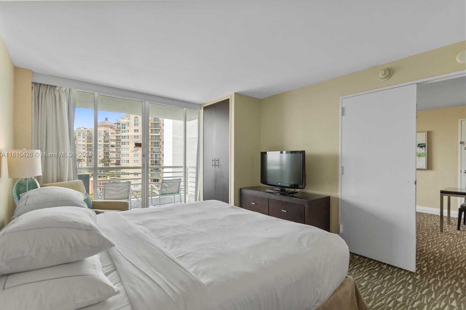 Small Image of Fort Lauderdale Number 37