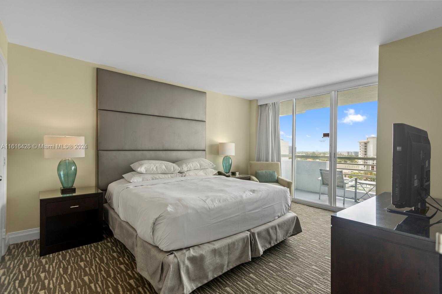 Small Image of Fort Lauderdale Number 55