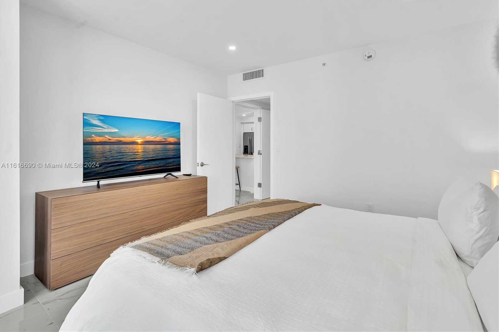 Small Image of 17375 COLLINS AVE #1703, Sunny Isles Beach Number 31