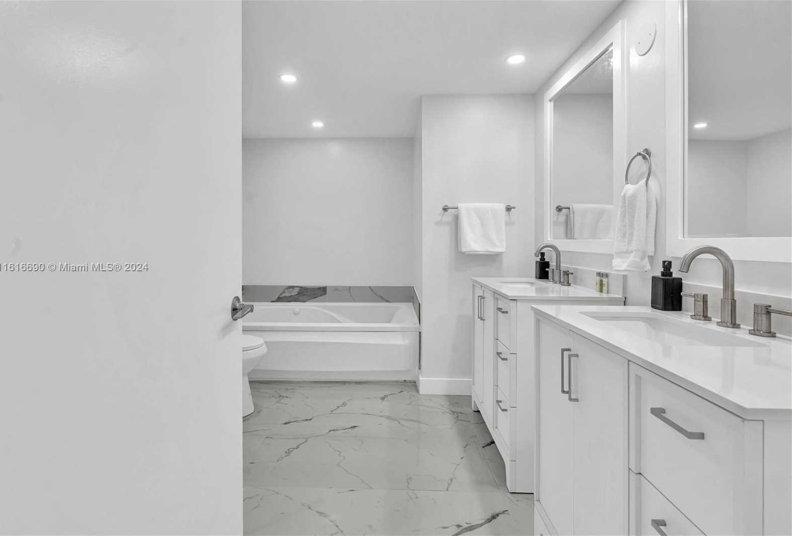 Small Image of 17375 COLLINS AVE #1703, Sunny Isles Beach Number 33