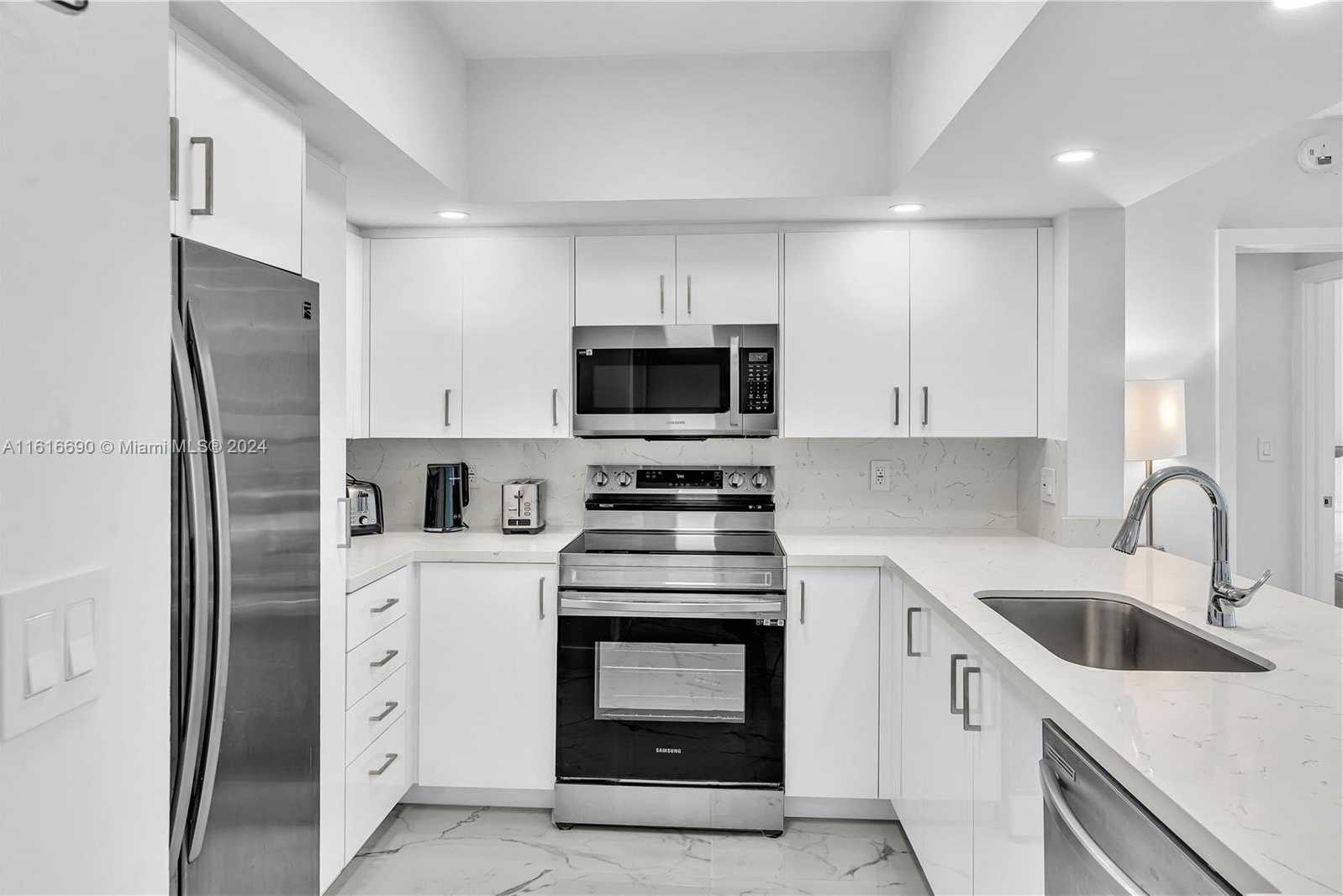 Small Image of 17375 COLLINS AVE #1703, Sunny Isles Beach Number 9
