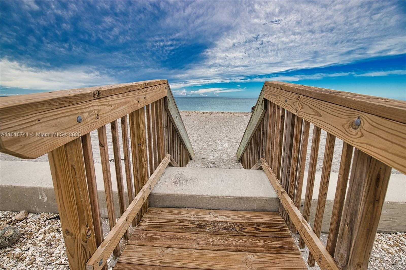 Small Image of 2810 NORTH BEACH RD #D108, Englewood Number 30