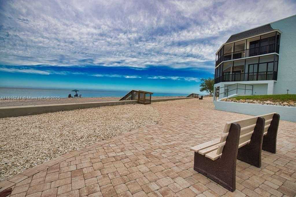 Small Image of 2810 NORTH BEACH RD #D108, Englewood Number 47