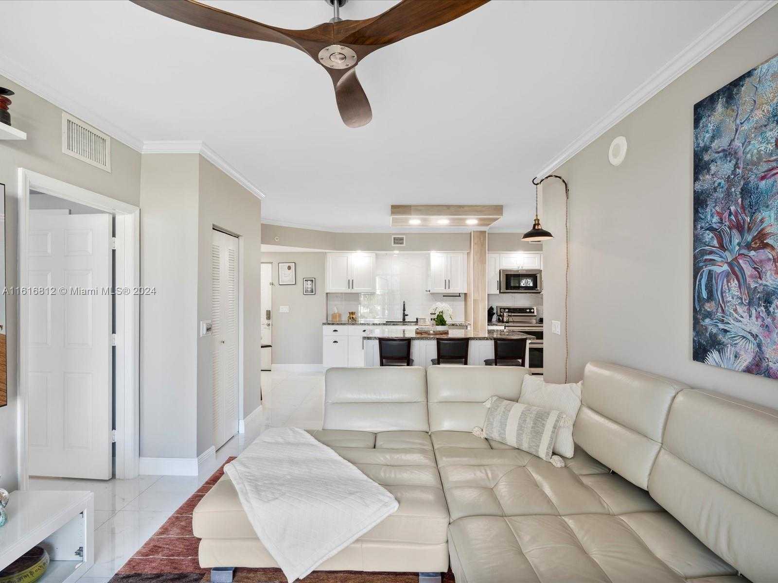 Small Image of 17100 NORTH BAY RD #1602, Sunny Isles Beach Number 13